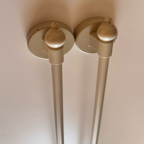 MAGNETIC Metal Cream Curtain Rod Holders Set of 2 Modern Minimalist Decor - Picture 7 of 11